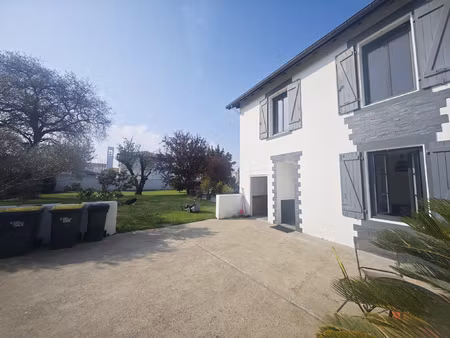 rare à anglet chassin : charme des années 30 & rénovation co