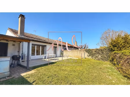 beaucroissant  maison mitoyenne avec garage