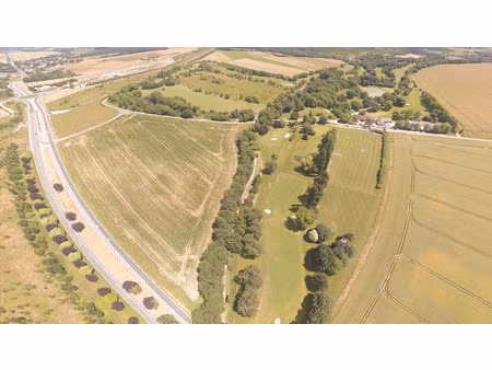 dpt aisne (02)  château-thierry  ensemble immobilier de 52 hectares