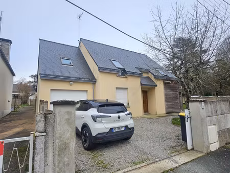 chateaubriant. charmante maison de 2006