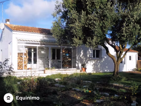 maison 5 pièces de 124 m2 avec jardin  lumineuse  au calme e