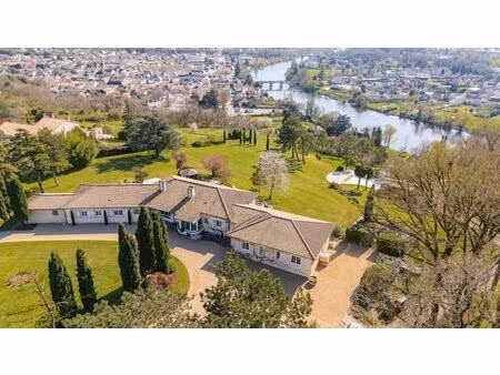 somptueuse villa à la vue imprenable sur la vienne