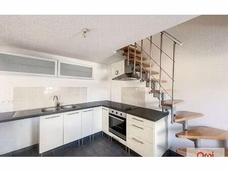 location appartement  64.11 m² t-2 à montluçon  510 €