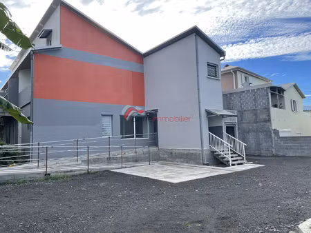 local professionnel neuf 160 m2 accès pmr