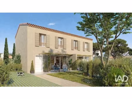 maison à châteauneuf-de-gadagne (84470)
