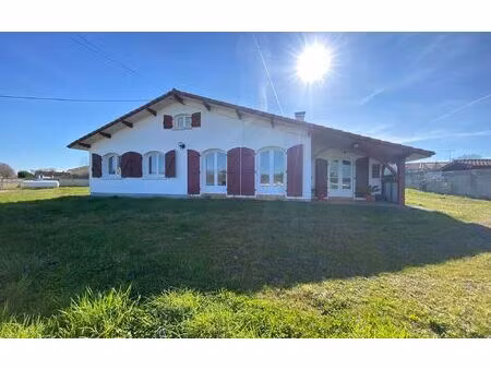 maison hinx 103 m² t-4 à vendre  249 000 €