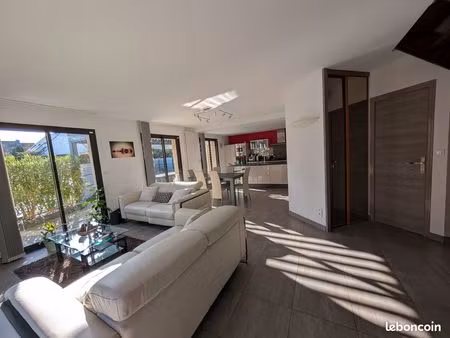 maison - 6 pièces - 115m2