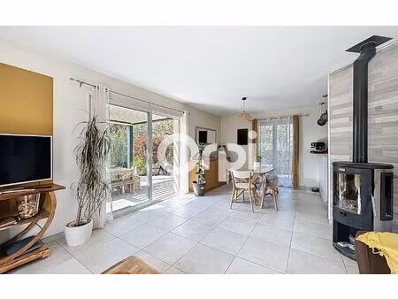 maison ussac m² t-4 à vendre  215 000 €