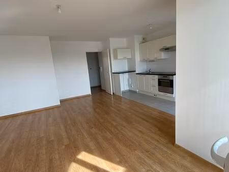 t3 lumineux - vue verdoyante dégagée - cesson sévigné