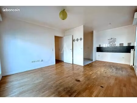 appartement 2 pièces 55 m²