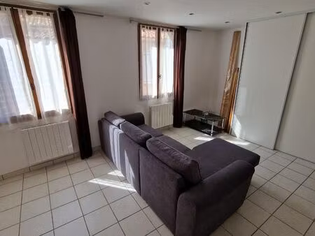 t2 centre ville avec cave