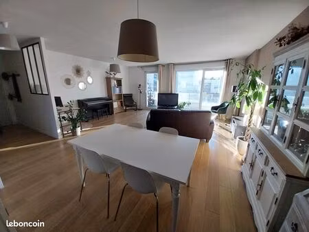 lyon 7 – jean macé | t4 traversant de 112 m² avec terrasse – 4ᵉ chambre possible