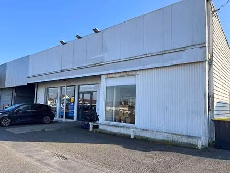 location bureaux et commerces à laval (53000) : à louer / 280m² laval
