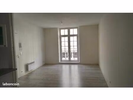 appartement 1 pièce 57 m²