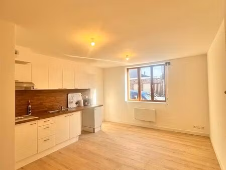 appartement t2 rénové – 37 m² – centre-ville de lens