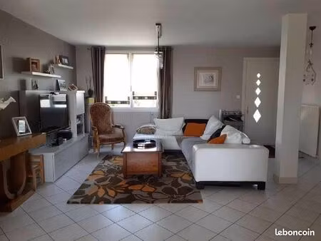 maison 5 pièces 104 m²