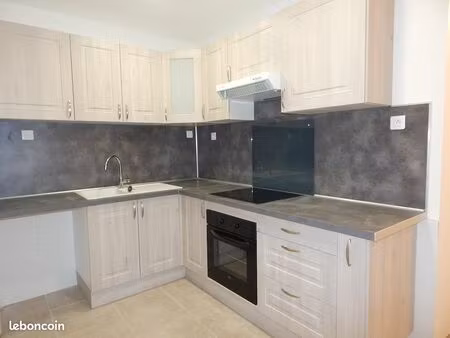 centre ferrieres f2 50m2