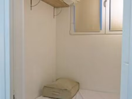 charmant t2 meublé rénové avec balcon et parking