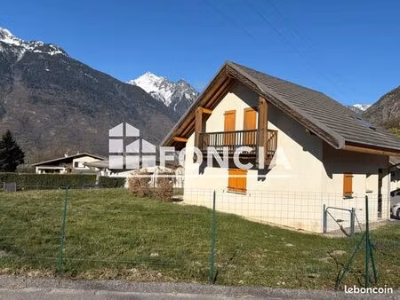 maison 4 pièces 69 m²