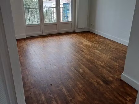 appartement 3 pièces 52m² à louer – cusset