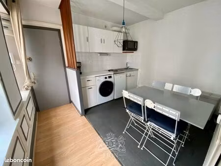 studio 1 pièce 32 m²