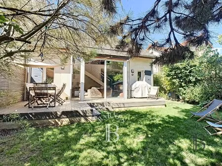 le service location de la maison barnes vous propose ce bien :