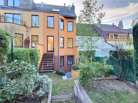 maison à louer à uccle € 2.275 (lmg8i) - realtycare | zimmo