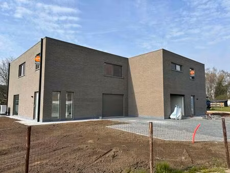 maison à louer à schellebelle € 1.600 (lmgc9) | zimmo