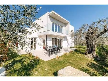 maison de luxe avec vue sur mer à vendre à nice : 1 680 000 € | 142m²