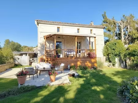 vente maison 4 pièces 85 m² à saint-germain-de-lusignan (17500)  164 000 €