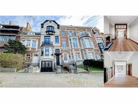 maison de maître à louer avec garage et terrasse   uccle (vbe01725)