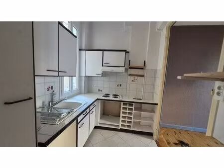 nice nord 2 pièces balcon