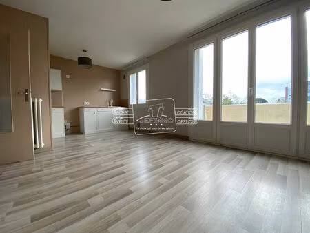 location appartement 2 pièces 46 m² à saint-herblain (44800)
