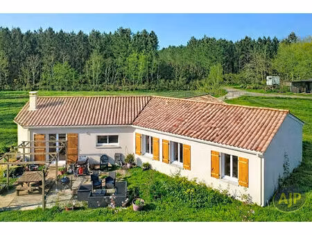 vente maison 7 pièces 132 m² le pian-médoc (33290)