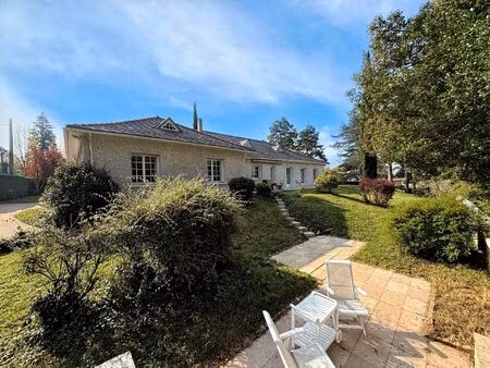 vente maison 9 pièces 323 m² poitiers (86000)