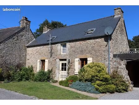 maison en pierres au calme