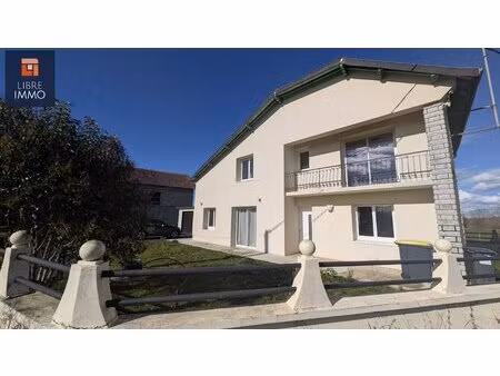 uzein  maison avec 2 granges