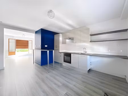 rare secteur église / champeval.