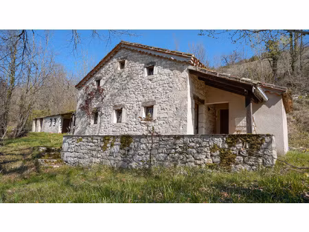 charmante maison de campagne en pierre