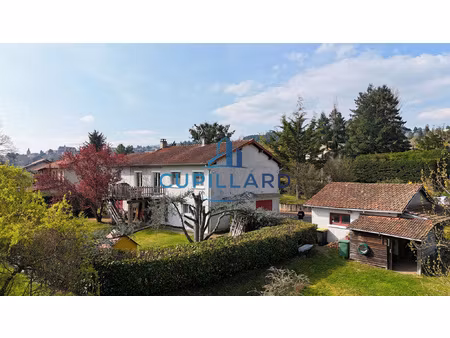 10 min de renaison - maison 5 chambres - 4400m2 de terrain