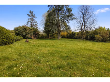 terrain constructible 800 m²