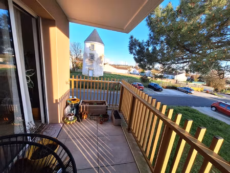 a proximite du parc de la jarrie - appt recent de t3