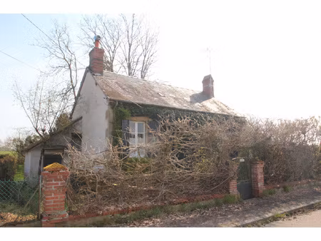 a champvert  charmante petite maison de campagne