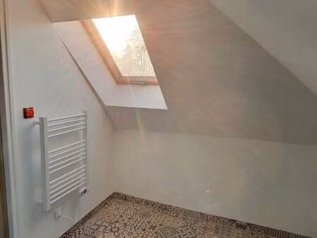 loue grand f1 renove centre ville