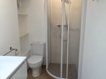 a louer studio  quartier