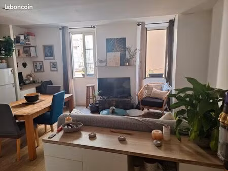 ? location longue durée - 2 pièces meublés - vence