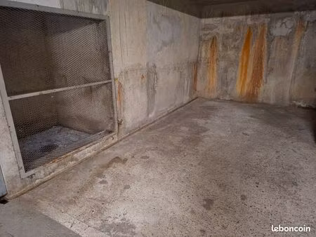 place de parking sous-terraine