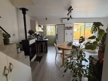 ? maison de village rénovée à louer – charme & confort