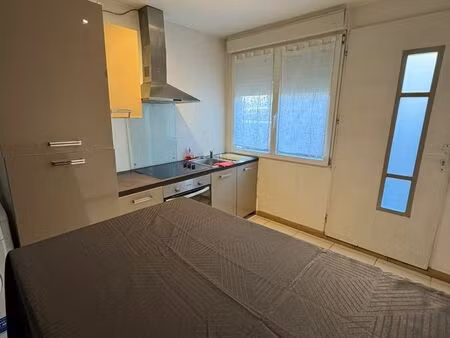 studio meublé à louer près de la douane de gaillard