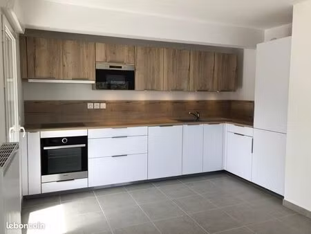 appartement 3 pièces 65 m²